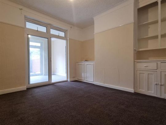 4 bedroom terraced house to rent - Photo 1