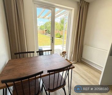 1 bedroom in a house share to rent - Photo 1
