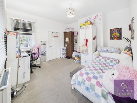 2 bedroom semi-detached house to rent - Photo 4