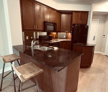 For Lease - 90 Absolute Avenue Unit# 1007, Mississauga, Ontario - Photo 5