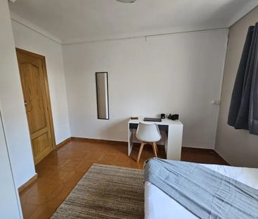 Carrer de Jaca, Valencia, Valencian Community 46010 - Photo 4