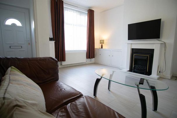 2 bedroom terraced house to rent - Photo 1