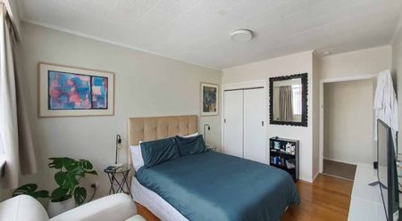 GLEN EDEN/KELSTON - 2 Bedroom home - Photo 5