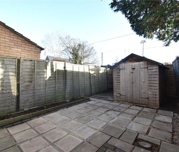 Well presented 3 bedroom terraced house just to the north of Cambri... - Photo 4