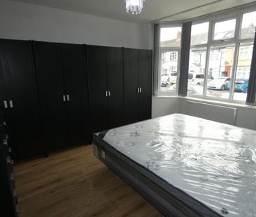 5 bedroom semi-detached house to rent - Photo 6