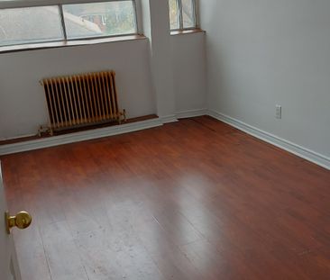 For Lease - 2881 Lawrence Avenue Unit# 3, Toronto, Ontario - Photo 5