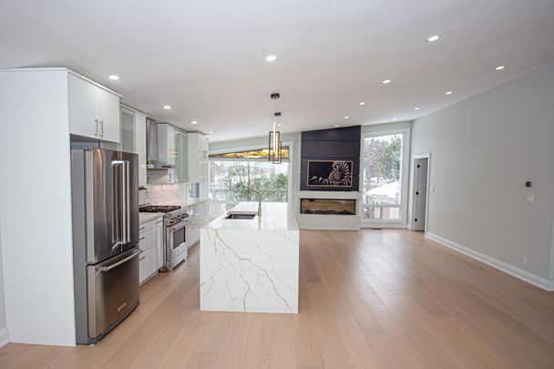 For Lease - 5127 Cherryhill Crescent, Burlington, Ontario - Photo 1