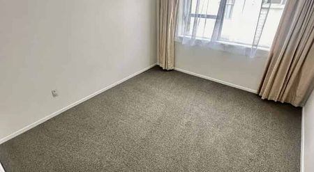 Freshly Renovated 3-Bedroom Home - Don't miss out! - Photo 4