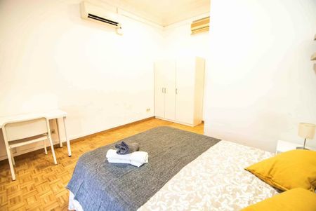 Carrer de Balmes, Barcelona, Catalonia 08008 - Photo 2