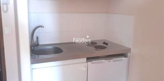 Location Appartement 2 pièces 30m² COUTANCES 50200 - Photo 2
