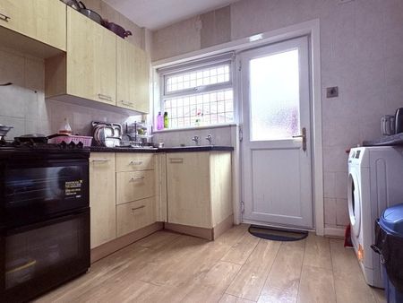 Dudley Avenue, Whitefield - Photo 3