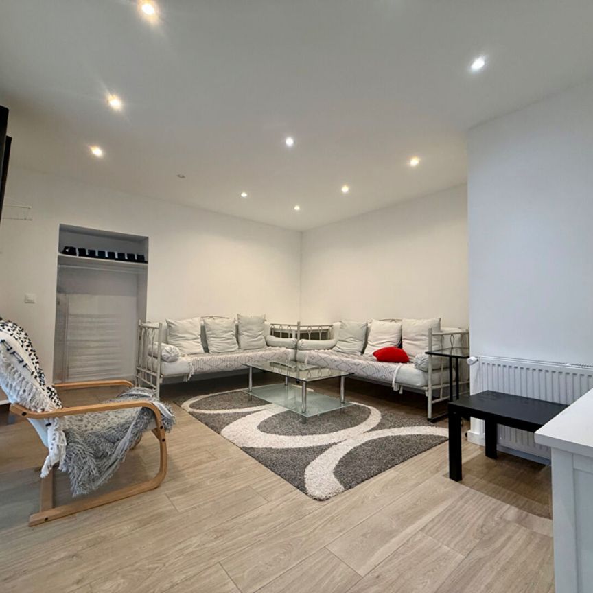 Maison Thiverny 7 pièces 112.22 m2, - Photo 1