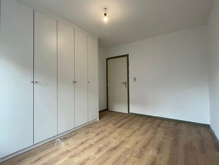 Gerenoveerd appartement op 1ste verdieping met 2 slaapkamers - Foto 5