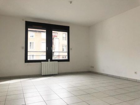 : Appartement 62.23 m² à SAINT ETIENNE - Photo 2