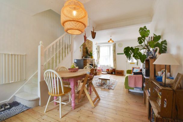 2 bedroom house to rent - Photo 1