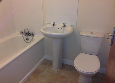 1 bedroom flat to rent - Photo 5