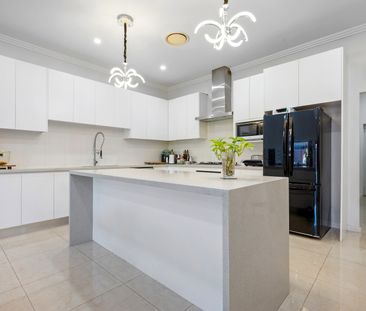 RENOVATED 4 BEDROOM FAMILY HOME 800M TO AUBURN STATION - Photo 4