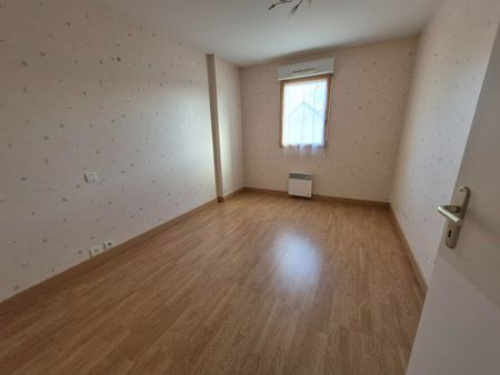 Location Appartement 3 pièces 59m² COMBOURG 35270 - Photo 2