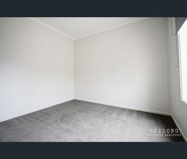 2/3 Tallinn St, Bell Park, Vic 3215 - Photo 1