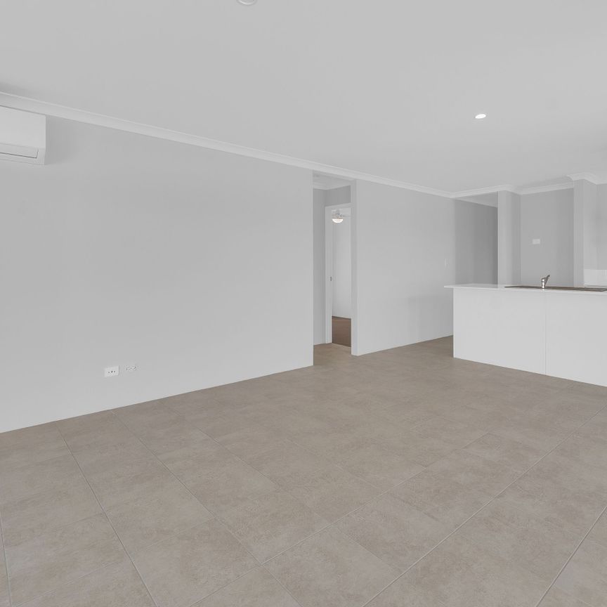 Four Bedroom Family Home in Pinjarra - Photo 1