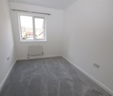 2 bedroom Apartment to let - Photo 6