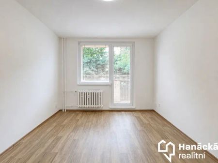 Pronájem pěkného bytu 1+1 v Olomouci, ul. Hraniční - Fotografie 2