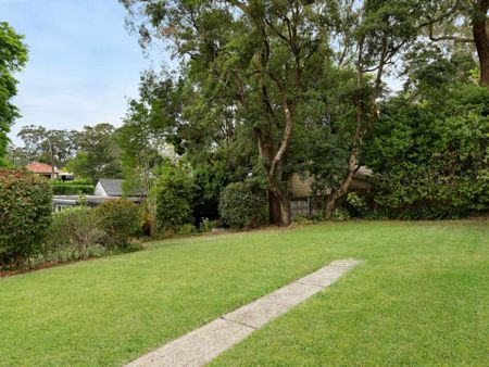 6 Cross Street, Pymble NSW, Belconnen - Photo 2