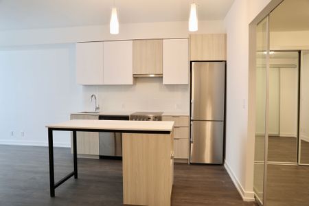For Lease - 203 College Street Unit# 507, Toronto, Ontario - Photo 5
