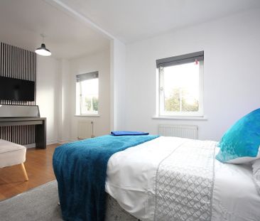 The Old Tramway, Tramway Lane - Photo 1