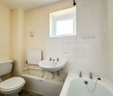 Durham Way, Wyton - Photo 1