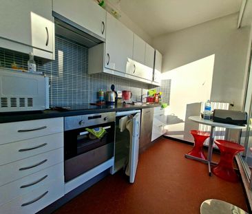 Location Appartement 1 pièce 37m² LYON 5ème - Photo 2