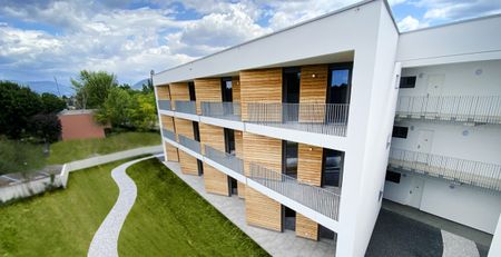2-Zimmer Neubauwohnung mit Balkon, Blick ins Grüne Nähe Straßganger Bad - Photo 3