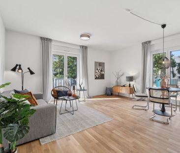 Eleganz und Komfort: 2-Zimmer-Wohnung mit Balkon und hochwertiger E... - Photo 1