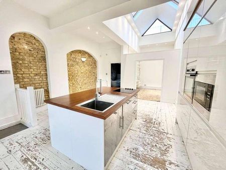 Princes Street, Southend-on-sea, Essex, SS1 - Photo 3