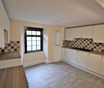 4 bedroom terraced house to rent - Photo 5