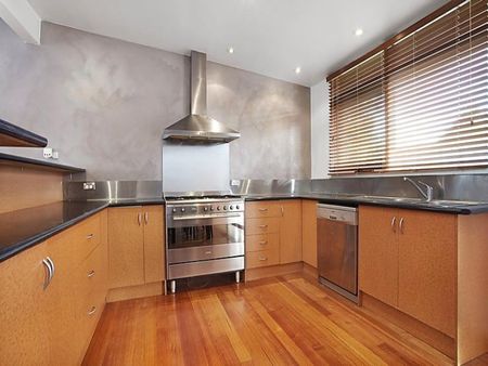 24 Sterling Drive, Keilor East VIC 3033 - Photo 4