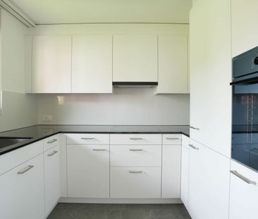 Grosszügige 4.5-Zimmer-Dachwohnung - verfügbar nach Renovation - Photo 6