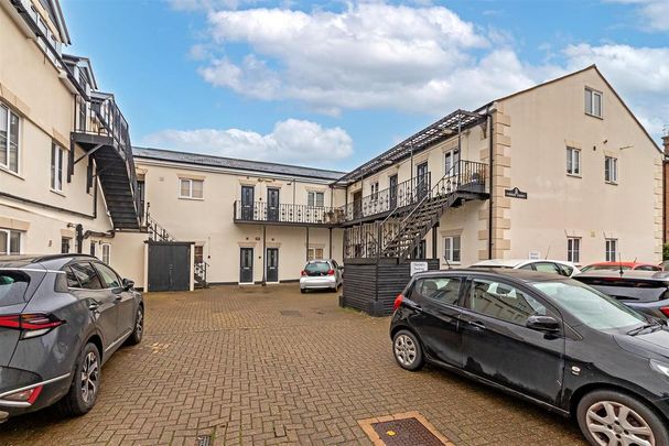 1 bedroom apartment to rent - Photo 1