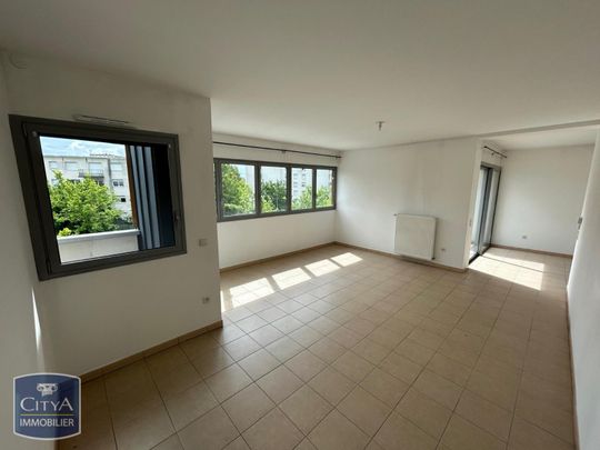 Location Appartement 3 pièces 91m² ST DIZIER 52100 - Photo 1