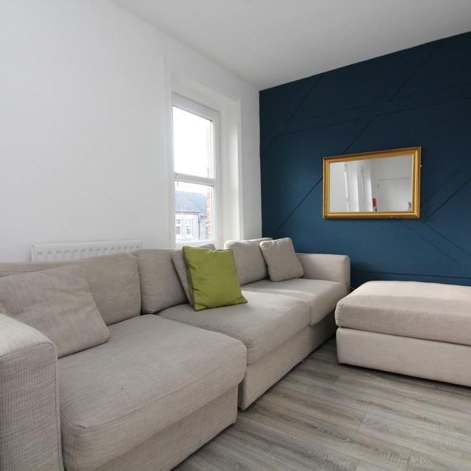 1 bedroom in a house share to rent - Photo 1