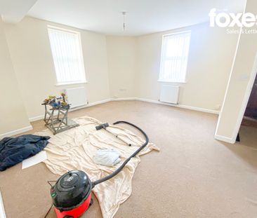 2 bed flat to rent in Rossmore Road, Poole, Dorset, BH12 2HN - Photo 3