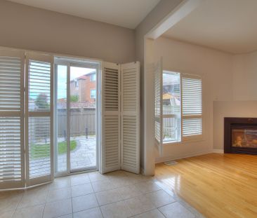 For Lease - 9 Picnic Street, Richmond Hill, Ontario - Photo 2