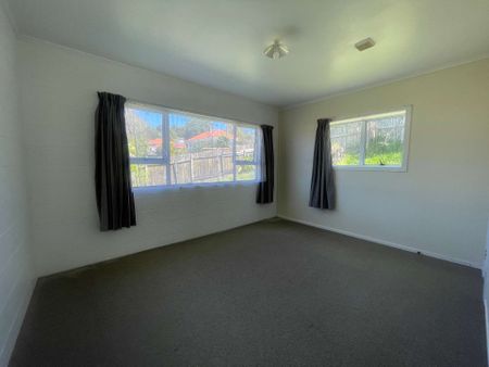 Two Bedroom Unit Close to Town - Photo 5