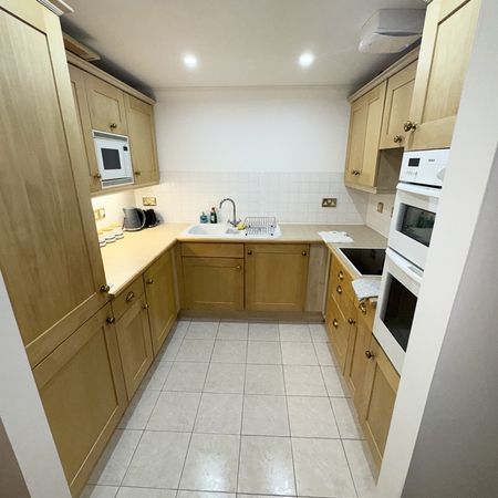 1 Bed Flat, Westminster, SW1P - Photo 3