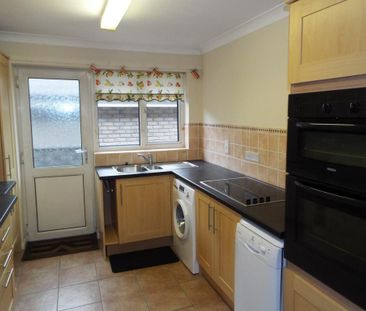 3 bedroom bungalow to rent - Photo 4