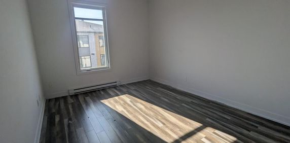 ? Grand Appartement – Emplacement Stratégique! ? - Photo 2