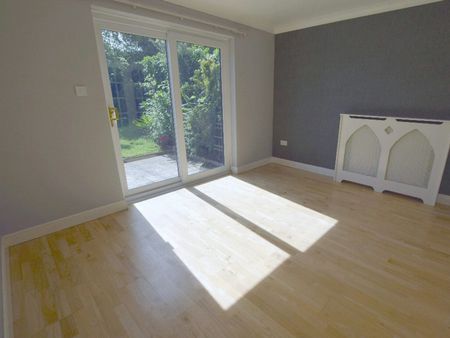 Detached house to rent on - Photo 3