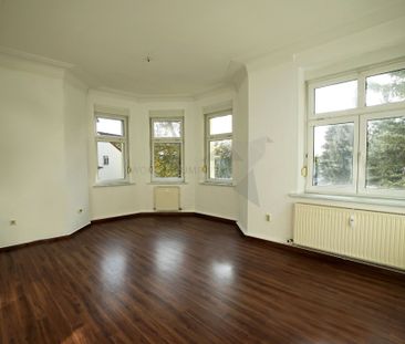 3-Raum-Hochparterre-Wohnung in romantischer Villa - Photo 3