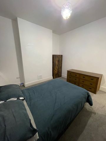 2 Bed Flat, Yukon Rd, SW12 - Photo 2