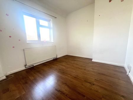 Comyns Road, Dagenham, RM10 - Photo 5